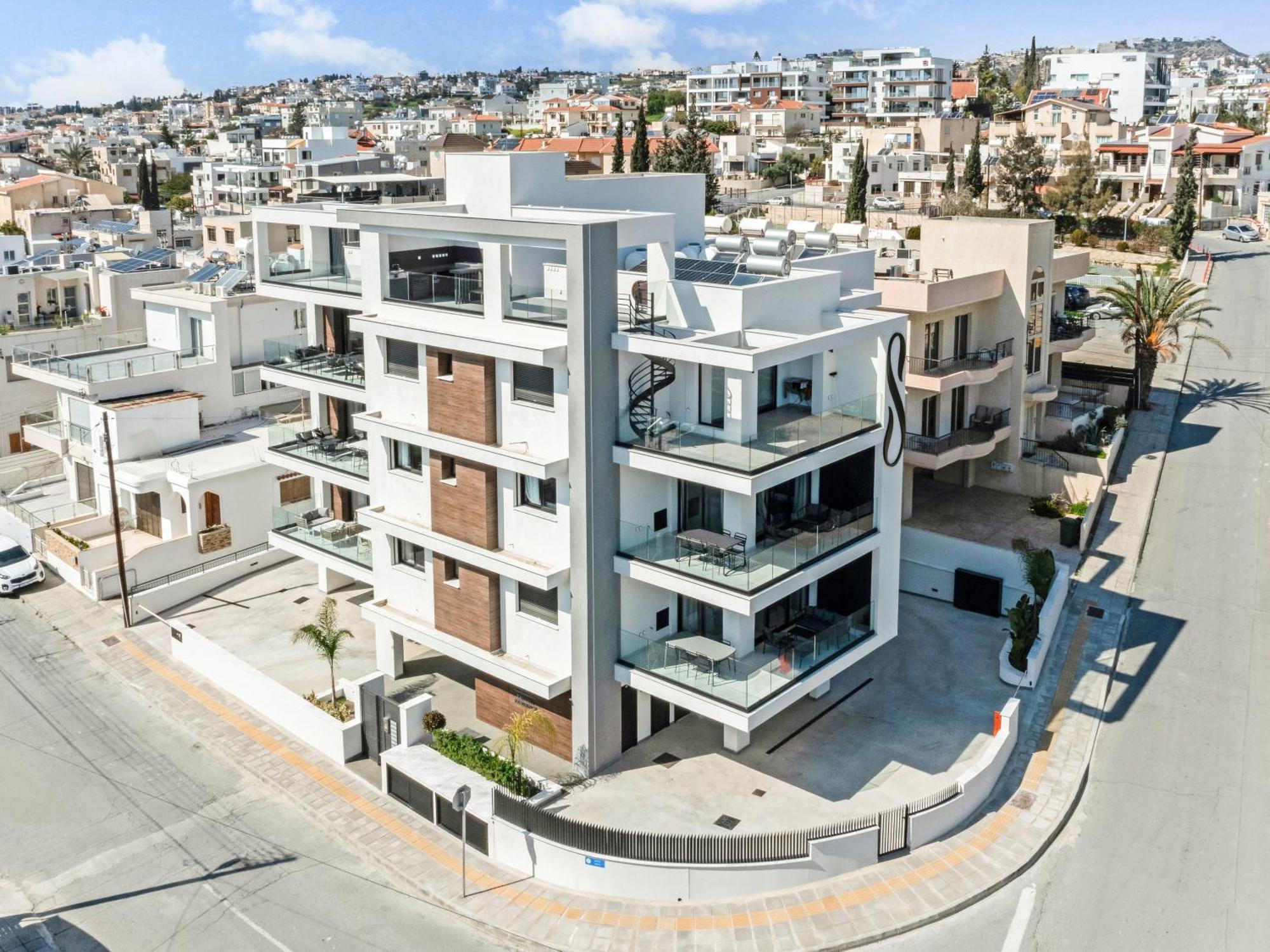 Sanders Only Limassol Kültér fotó