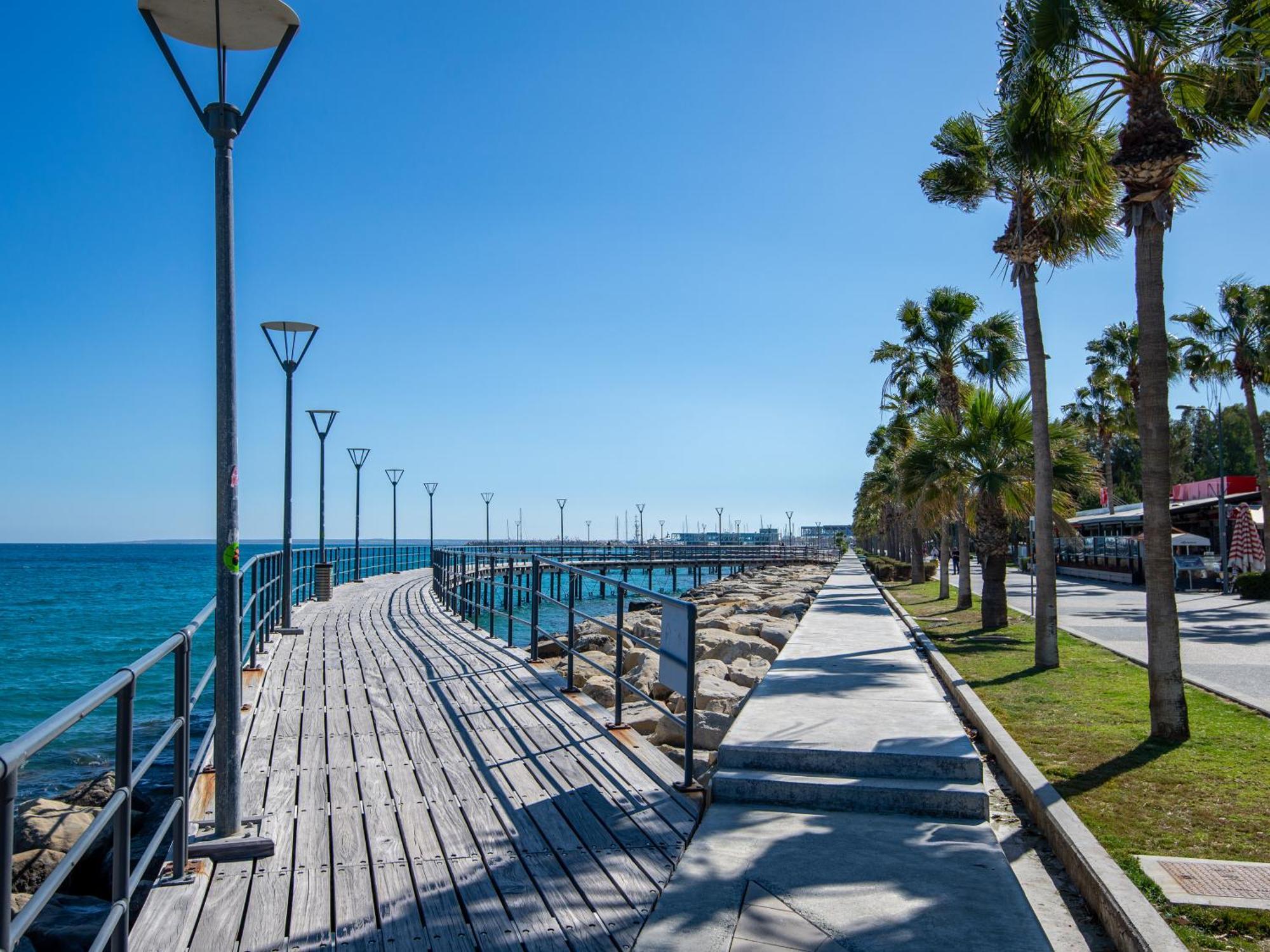 Sanders Only Limassol Kültér fotó